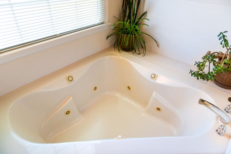 Corner Jacuzzi Tub